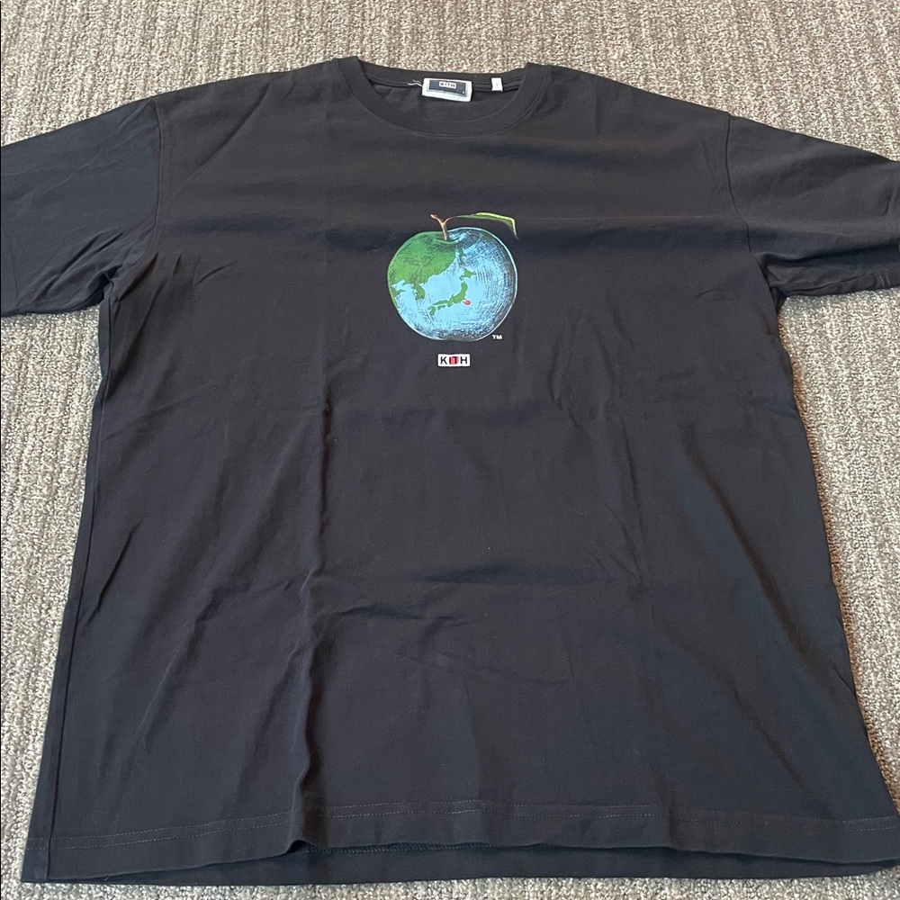 Kith big apple tee